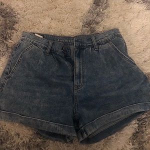 SIZE 6 AMERICAN EAGLE JEAN SHORTS GOOD CONDTION